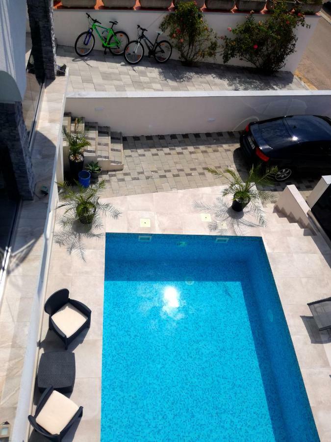 Villa Infinity Pinezići المظهر الخارجي الصورة
